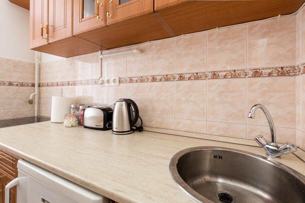Bpm: Dob70 Classic Apartment In Downtown ブダペスト 部屋 写真